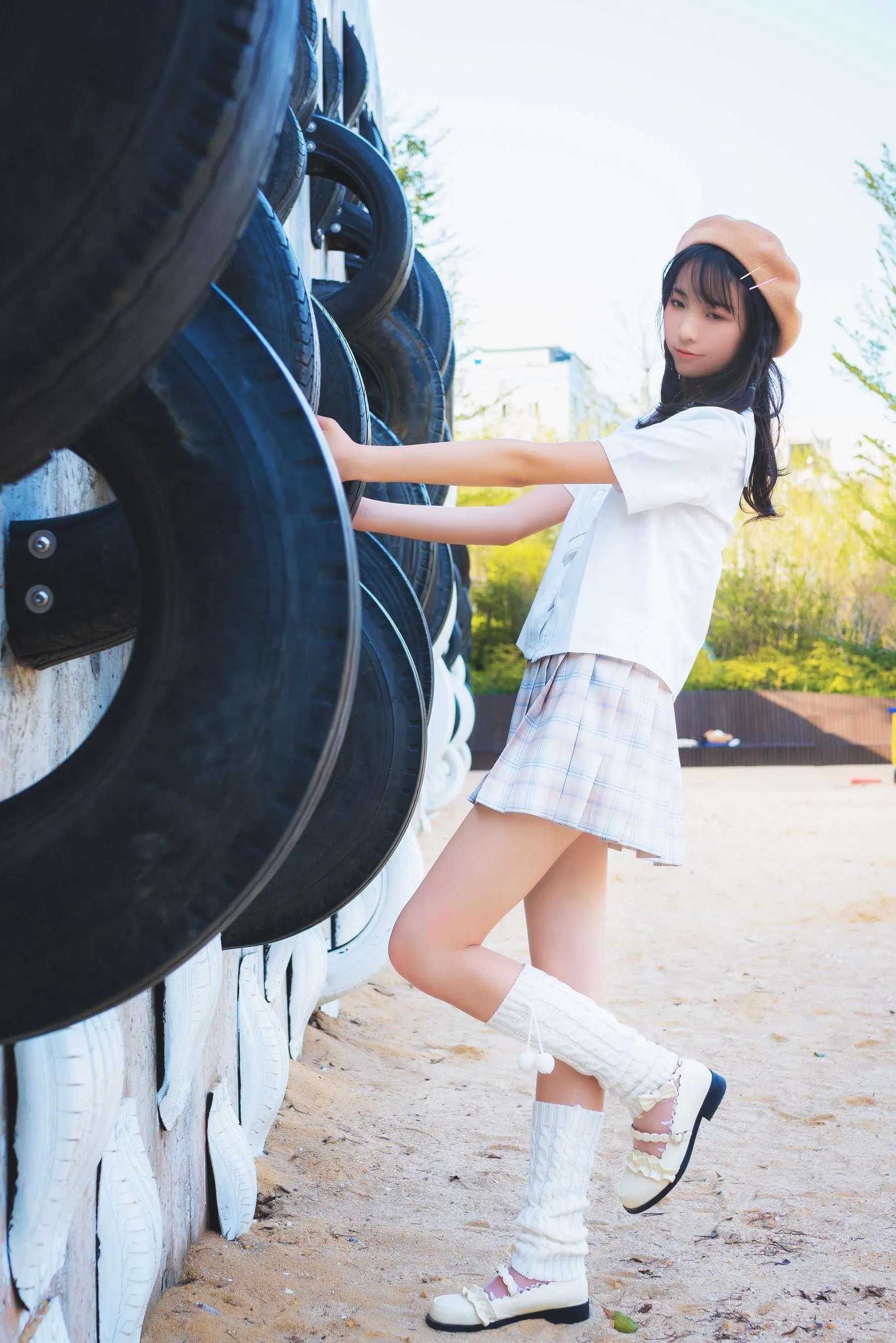 西瓜少女 NO.006 白云森林短袖无外套 [40P]插图2